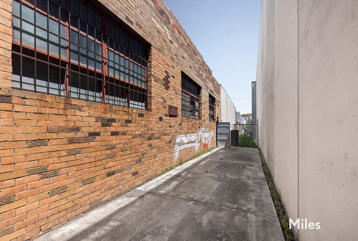 34 Acheson Place Coburg North VIC 3058 - Image 10