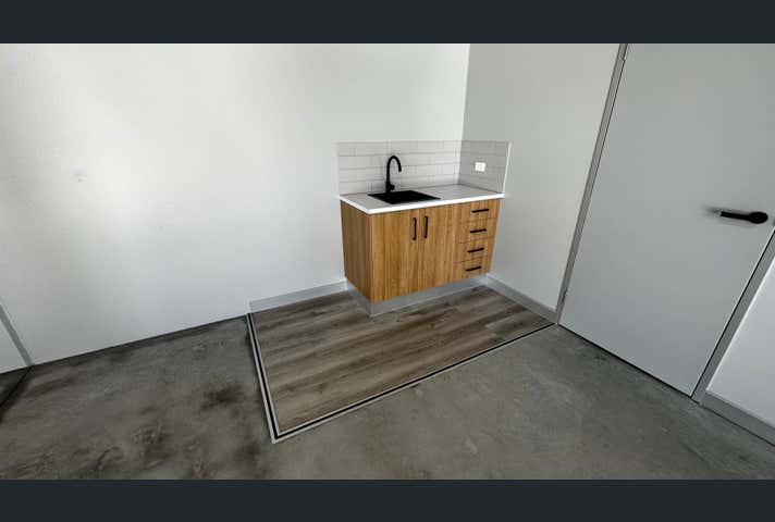 4/48 City Link Drive Carrara QLD 4211 - Image 8