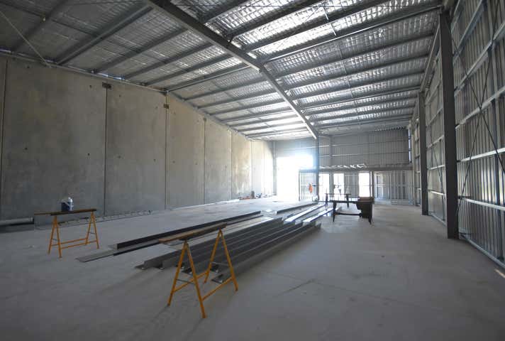 4/111 Kaitlers Road Lavington NSW 2641 - Image 8