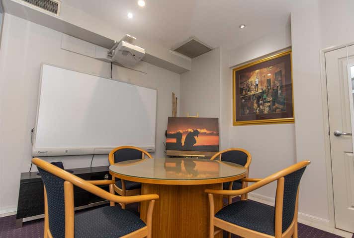 37 Goondoon Street Gladstone Central QLD 4680 - Image 4