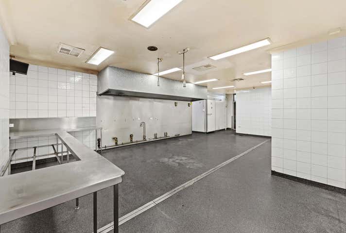 1/300 West Street Kearneys Spring QLD 4350 - Image 3