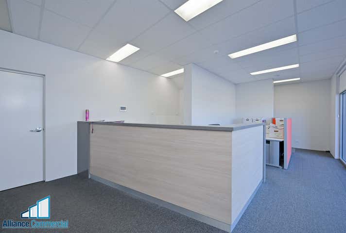 42 Axis Parade Neerabup WA 6031 - Image 4