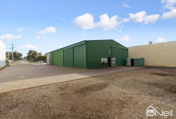 19 Gillam Drive Kelmscott WA 6111 - Image 15