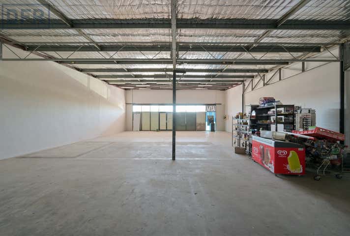 201 South Street Beaconsfield WA 6162 - Image 11