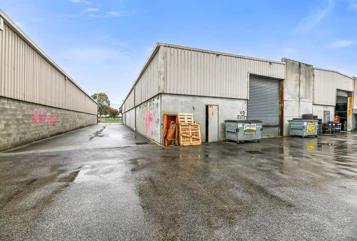 8A Princes Highway Doveton VIC 3177 - Image 13
