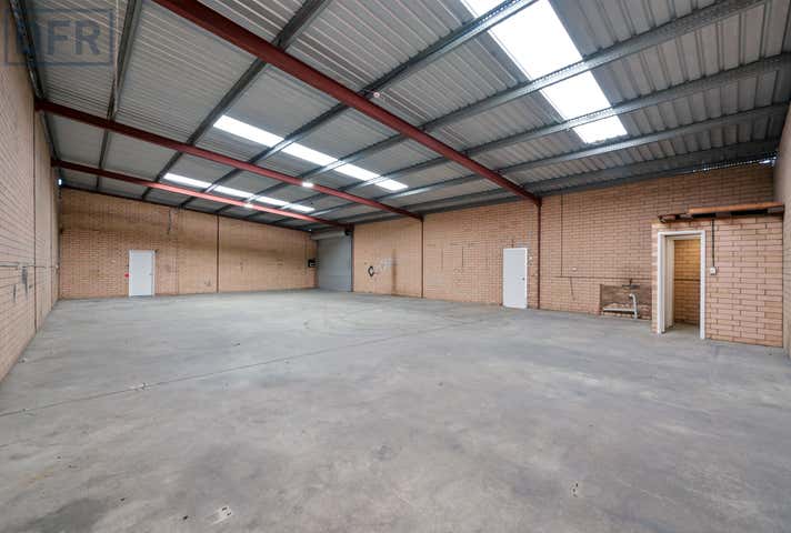 4/1 Crompton Road Rockingham WA 6168 - Image 31