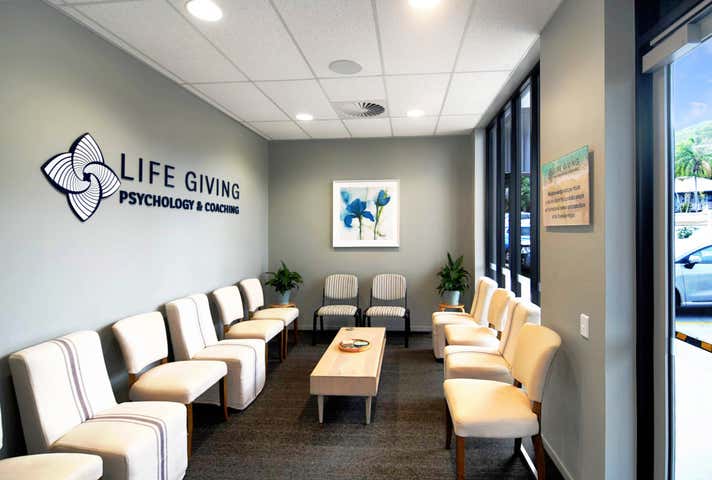 2/2 Harold Street West End QLD 4810 - Image 4