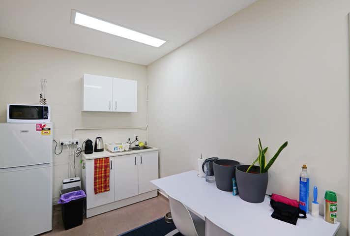 Suite 5, 300 Albany Highway Victoria Park WA 6100 - Image 9