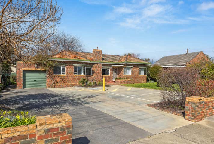 171 Neale Street Flora Hill VIC 3550 - Image 1