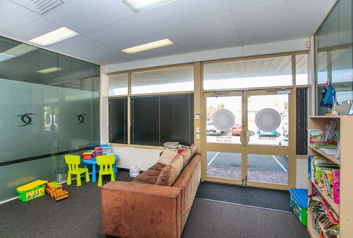 8 Cobbler Place Mirrabooka WA 6061 - Image 4