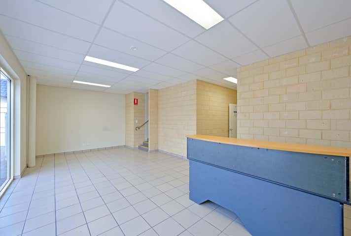 4,2-6 Tulloch Way Canning Vale WA 6155 - Image 10