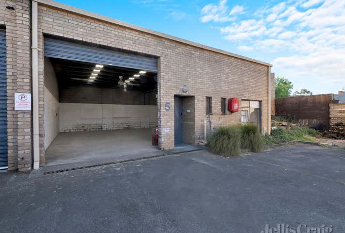 5/27 Peel Street Eltham VIC 3095 - Image 1