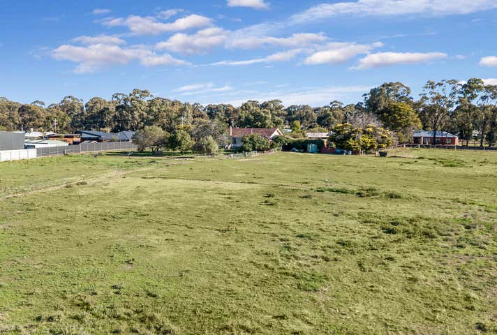 28 Golf Links Road Maiden Gully VIC 3551 - Image 7