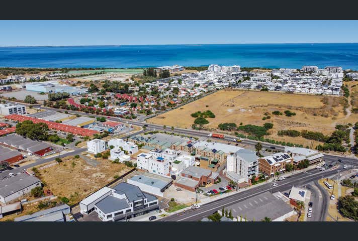 2/5 Rockingham Road Hamilton Hill WA 6163 - Image 9