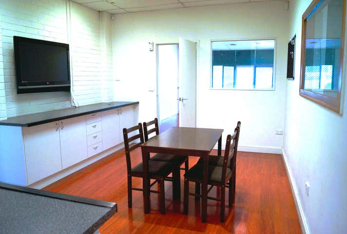 Unit 5, 74-76 Townsville Street Fyshwick ACT 2609 - Image 5