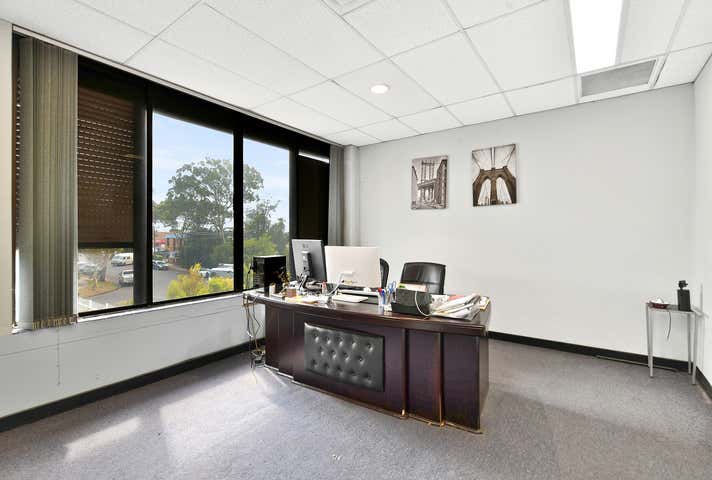 33 Garema Circuit Kingsgrove NSW 2208 - Image 6