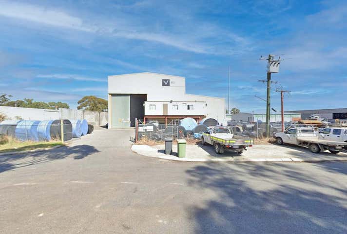 11 Kitson Place Maddington WA 6109 - Image 1