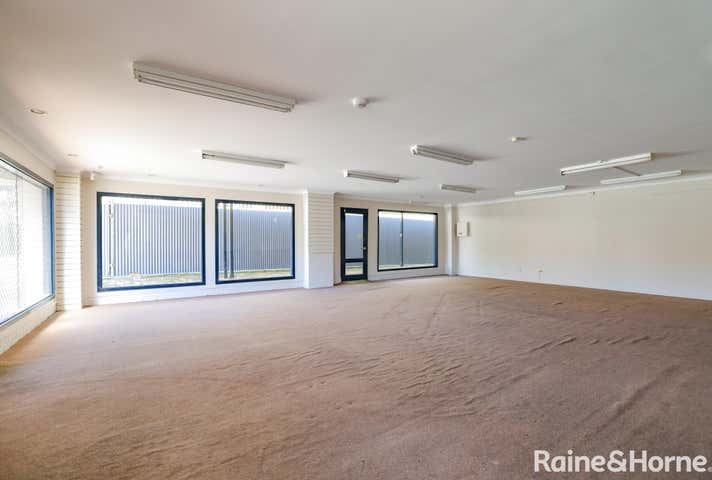 62 George Street Bathurst NSW 2795 - Image 16