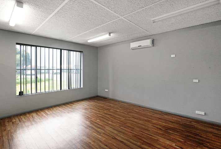 6 Yeates Road Kwinana Beach WA 6167 - Image 7