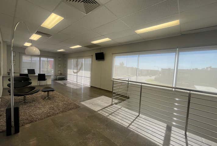 60 Distinction Road Wangara WA 6065 - Image 20