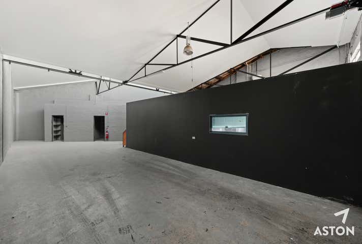 1/1 Brisbane Street Eltham VIC 3095 - Image 2