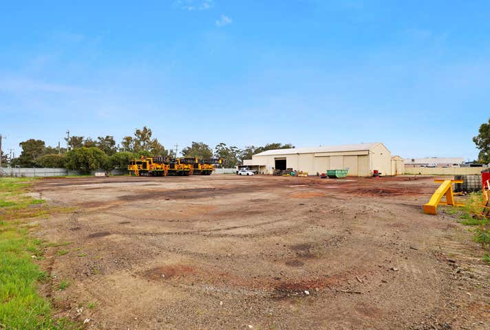 4 Lower Park Road Maddington WA 6109 - Image 13