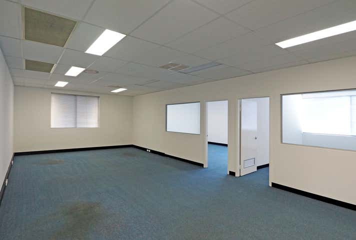 21 Colin Jamieson Drive Welshpool WA 6106 - Image 9