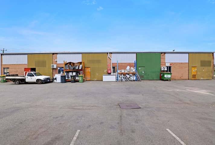 13 Malcolm Road Maddington WA 6109 - Image 9