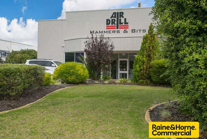 60 Paramount Drive Wangara WA 6065 - Image 3