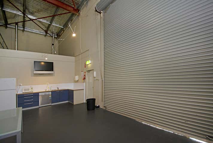 12/20 Sustainable Avenue Bibra Lake WA 6163 - Image 16