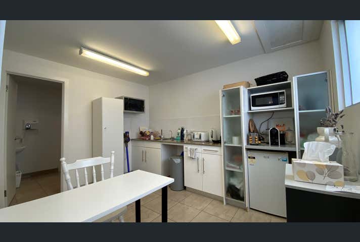 98 Poath Road Hughesdale VIC 3166 - Image 4