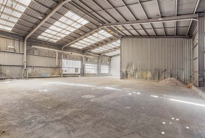 393-409 McLaughlin Street Parkhurst QLD 4702 - Image 12