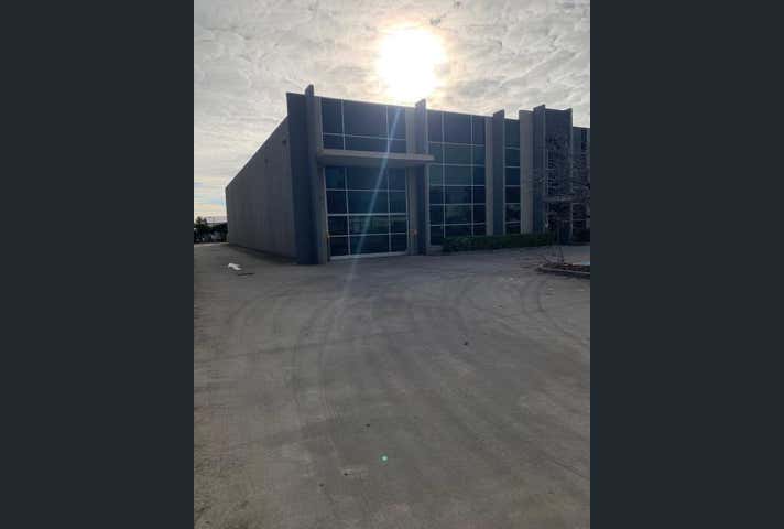 668 Somerville Road Sunshine West VIC 3020 - Image 2