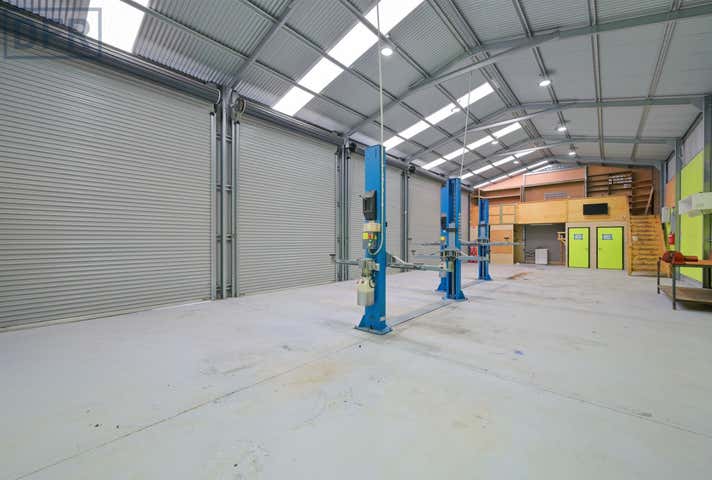 2 Dalloway Road Port Kennedy WA 6172 - Image 14