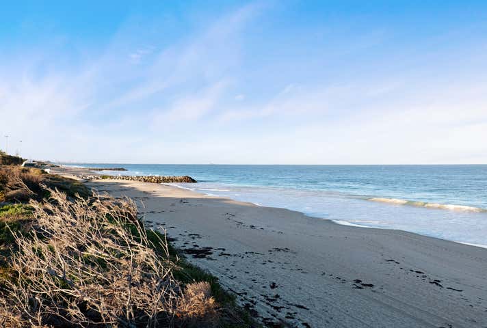 316 The Boulevard City Beach WA 6015 - Image 32