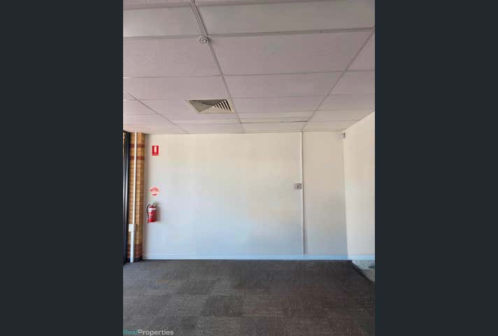 25 Fordholm Road Hampton Park VIC 3976 - Image 3