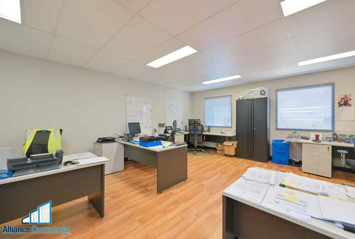 24 GARNET WAY Maddington WA 6109 - Image 15