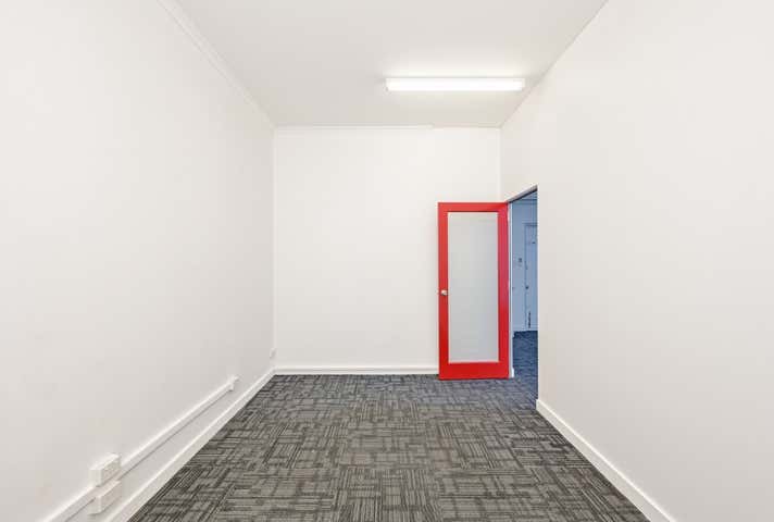 17 Welwyn Avenue Manning WA 6152 - Image 9