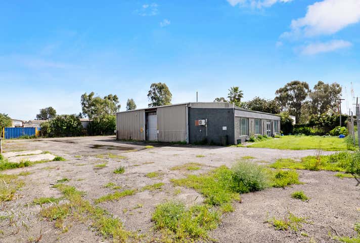 6 Yeates Road Kwinana Beach WA 6167 - Image 4