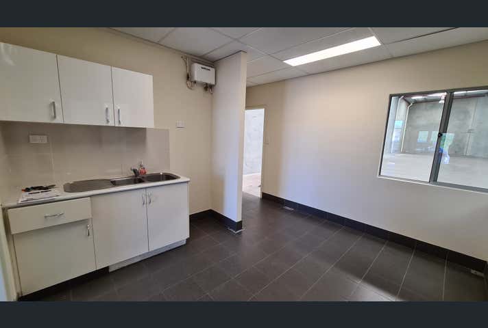 104 Furniss Rd Landsdale WA 6065 - Image 4