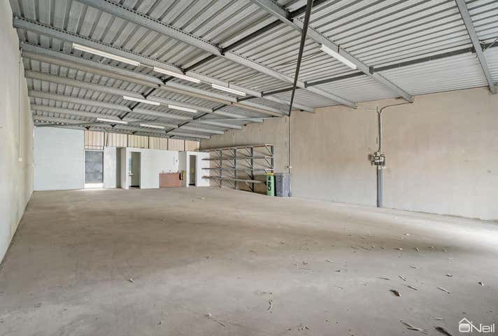 8/4 Malcolm Road Maddington WA 6109 - Image 4