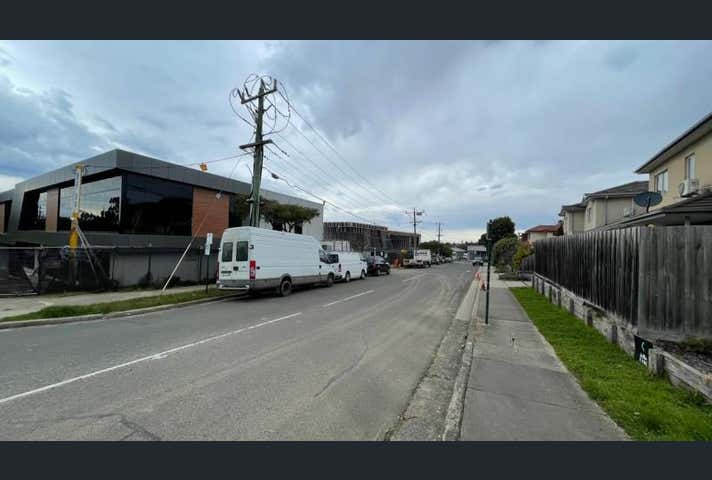 Unit  4, 636-642 Whitehorse Road Mitcham VIC 3132 - Image 2