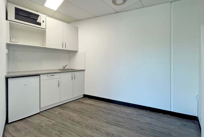 Unit 4a, 1924 Beach Road Malaga WA 6090 - Image 7