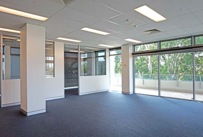 4 Miami Key Broadbeach QLD 4218 - Image 3