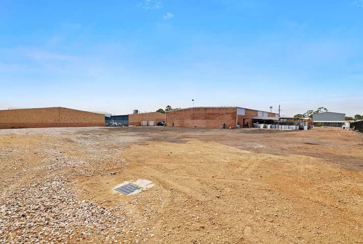 13 Malcolm Road Maddington WA 6109 - Image 12