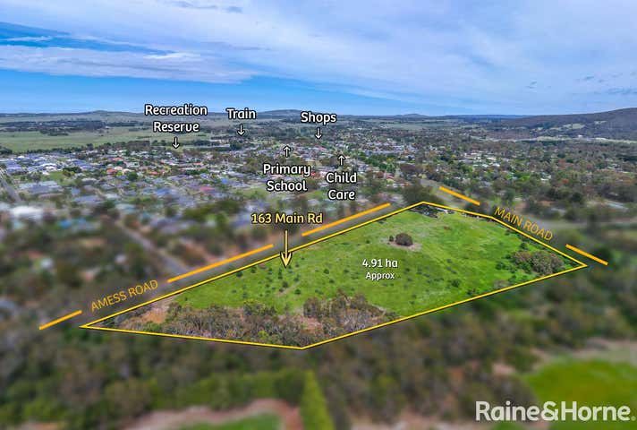 163 Main Road Riddells Creek VIC 3431 - Image 2