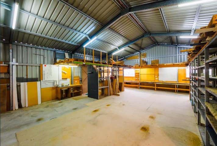 1 Chelmsford Place Parkwood QLD 4214 - Image 6