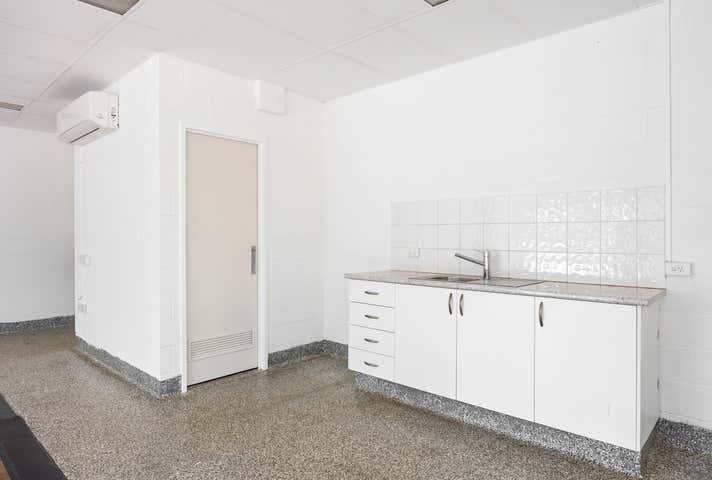 1/471 Esplanade Torquay QLD 4655 - Image 5