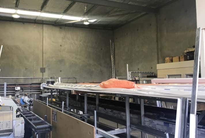 22 Dillington Pass Landsdale WA 6065 - Image 15