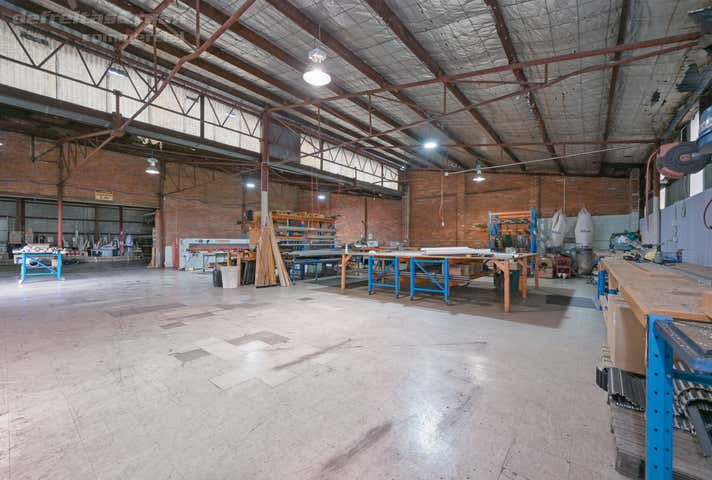 113 Garling Street O'Connor WA 6163 - Image 13